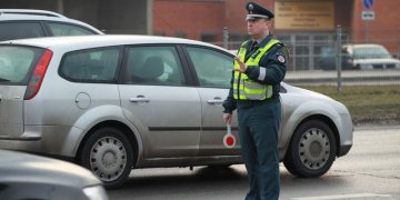 Švenčių metu – sustiprintas policijos pareigūnų patruliavimas