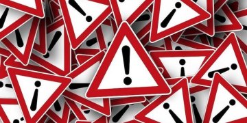 Nuo sausio 1 d. nelik​s dalies įstaigų skyriaus vedėjų pavaduotojų ir poskyrių vedėjų pareigybių