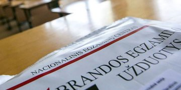 Abiturientai, buvę mokiniai ir eksternai šiemet dėl egzaminų apsispręsti turės anksčiau