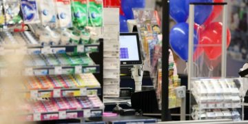 Vaistus bus galima įsigyti ir kitur