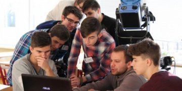 Bus apdovanoti tarptautinėse olimpiadose ir konkursuose dalyvavę mokiniai, juos rengę mokytojai ir komandų vadovai