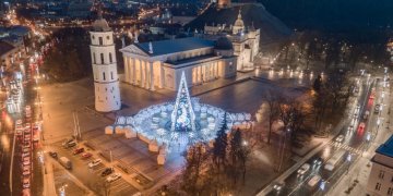 Per Naujuosius į sostinės centrą – dažnesniu, talpesniu ir naktiniu viešuoju transportu