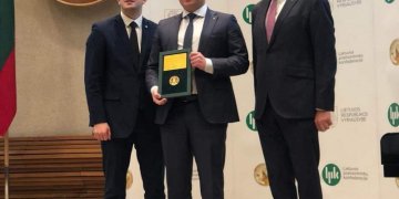 Vilniuje modernizuotas lokomotyvas bendrovei VLRD pelnė „Metų gaminio“ apdovanojimą