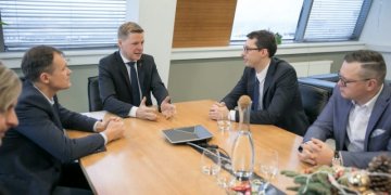 Vilniaus meras su plaukimo federacijos vadovais: plaukiame ta pačia kryptimi