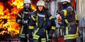 Lietuvoje gaisrus gesina daugiau nei tūkstantis ugniagesių savanorių