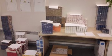 Bute Architektų g. rasta kontrabandinių rūkalų ir alkoholio