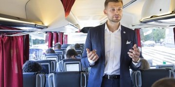 Naujausia statistika: autobusuose saugos diržus segi tik kas trečias lietuvis