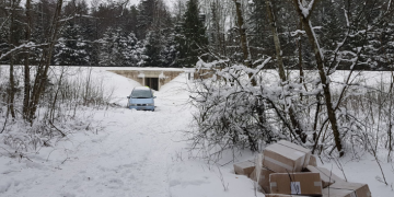 Šalčininkų rajone kontrabandininkai neteko stambaus rūkalų krovinio