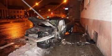 Trečiadienį – daugiau nei dešimt eismo įvykių, kuriuose nukentėjo žmonės