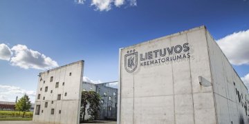 Įstatymas prieš paskutinę valią – laidoti „kaip reikia“ ar atiduoti pelenus vėjui? Kokia praktika vyrauja pasaulyje?