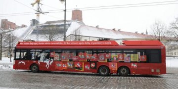 Vasario 16-osios renginių metu sostinėje – laikini eismo ribojimai, nemokamas viešasis transportas