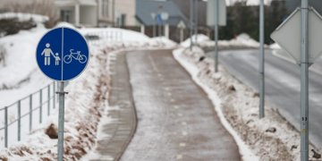 Nauja jungtis Vilniaus dviračių takų tinkle – tiesiamas 4 km T. Narbuto g. dviračių takas