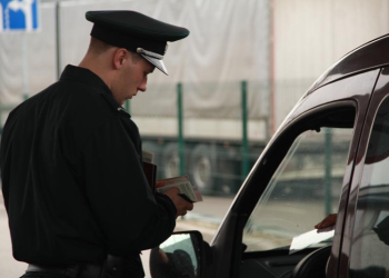 Medininkų punkte sulaikytas, įtariama, Rusijoje pavogtas automobilis „Ford Mondeo”