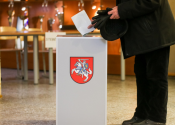 Tiesioginiai merų rinkimai: graudžios pergalės ir laukianti žūtbūtinė kova