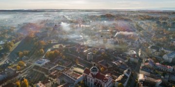 Vilnius Kanuose prisistatys kaip fintech, NT technologijų ir atvirųjų duomenų sostinė