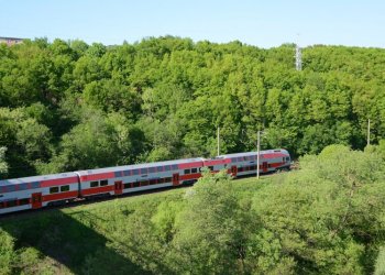 Nuo sekmadienio traukiniai kursuos vasaros laiku