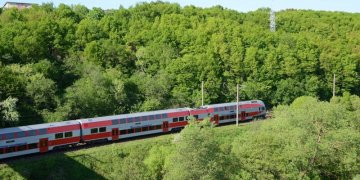 Nuo sekmadienio traukiniai kursuos vasaros laiku
