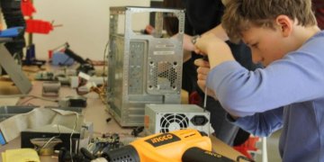 Vilniaus miesto mokyklos kviečiamos steigti FabLab dirbtuves﻿