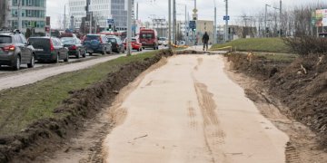 Sostinės Kareivių gatvėje tiesiamas naujas dviračių takas