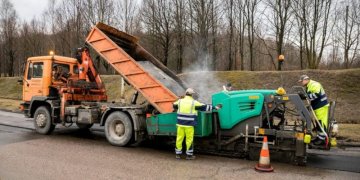 Vilniaus gatvėse jau sutvarkyta per 5000 duobių