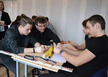 Makaronų tiltų galvosūkiai įveikti!