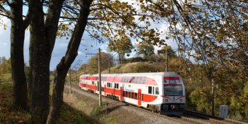 Dėl „Rail Baltica“ statybos darbų tarp Vilniaus ir Kauno keisis kelionės traukiniais
