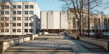 Dėl valdančiosios koalicijos Vyriausybėje derasi trijų partijų lyderiai