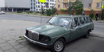 Vilnius atsikratys per 50 kiemuose riogsančių apleistų automobilių