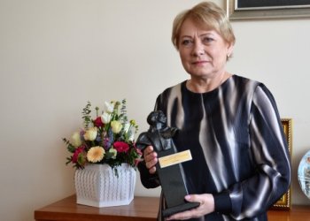 Merei Marijai Rekst įteiktas apdovanojimas už nuopelnus Lenkijai ir lenkams gyvenantiems už Lenkijos valstybės ribų