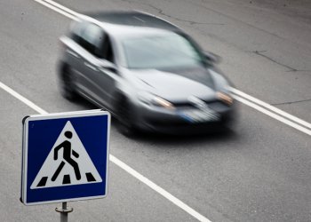 Vilniuje senjorę partrenkęs automobilis pasišalino iš įvykio vietos