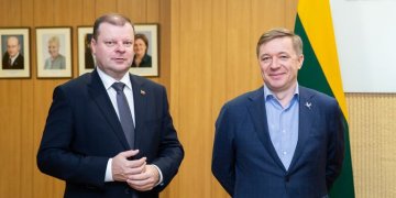 Per LVŽS tarybos posėdį pasitikėjimą tikrinsis ir R. Karbauskis, ir S. Skvernelis