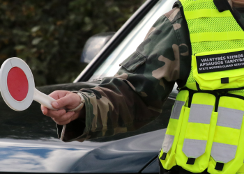 GIRTAS ŠALČININKŲ RAJONO GYVENTOJAS VAIRAVO NEREGISTRUOTĄ IR NEDRAUSTĄ KETURRATĮ