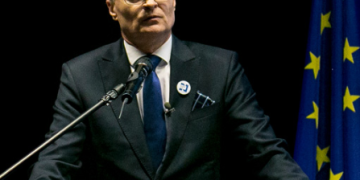 Opoziciniai socialdemokratai su G. Nausėda aptarė galimybes rengti pirmalaikius rinkimus