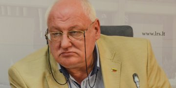 Kaltės šešėlis dėl sovietų represijų klaidžioja iki šiol – Seimo komisijos pirmininkas