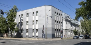 Sostinės M. Marcinkevičiaus ligoninė įsirengs saulės jėgainę ant stogo