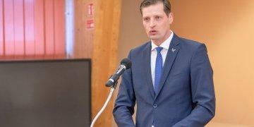 K. Mažeika: vyriausiasis urėdas M. Pulkauninkas kol kas lieka poste