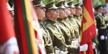 Vyriausybė pritarė Lietuvos karių skaičiaus didinimui