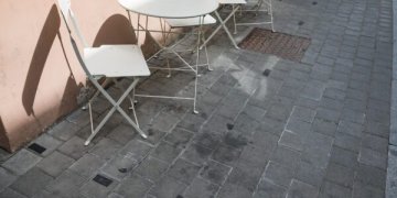 Visiems draugiškos gatvės: sostinėje žymimos lauko kavinių ribos