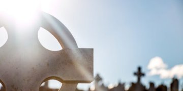 Už kartelį Vilniaus kapinių priežiūros konkurse – 0,4 mln. eurų baudų