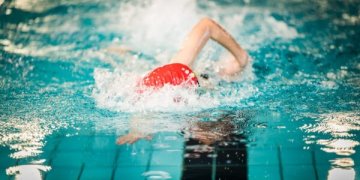 Vilniuje startuoja registracija į plaukimo treniruotes su žinomais treneriais