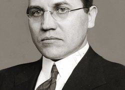 Parlamentarai A. Ažubalis ir L. Kasčiūnas dėl galimai pažeistos K. Škirpos alėjos pervadinimo procedūros kreipėsi į Vyriausybės atstovą