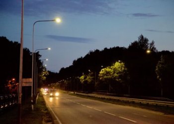 Nušvito Savanorių prospektas sostinėje – įrengtas naujas modernus LED apšvietimas