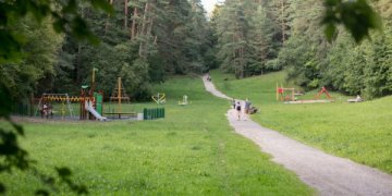 Sostinės mažiesiems – 50 naujų vaikų žaidimo aikštelių