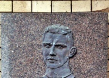 Lentos J. Noreikai pakabinimas iki galo nesuderintas, bet ji galėtų likti