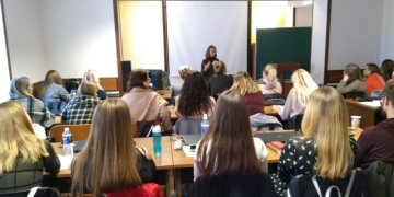 Vilniaus universiteto studentai pasidalinti patirtimi pasikvietė vaiko teisių apsaugos specialistus