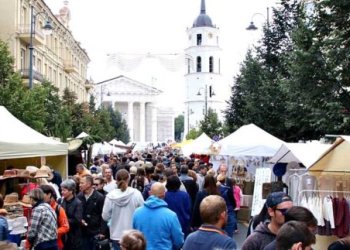 Vilniaus senamiestyje rengiama Tautų mugė