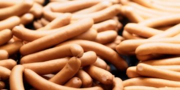 Ypatingomis mėsos gaminių savybėmis vartotojus klaidinusiai UAB „Samsonas“ skirta bauda