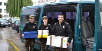 Senoliams padovanota daugiau kaip 800 indų