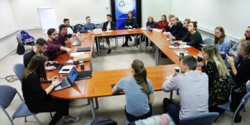 Vilniaus jaunimas nepraleidžia progos pasisemti žinių