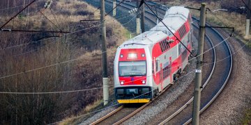 Nuo sekmadienio traukiniai kursuos žiemos laiku